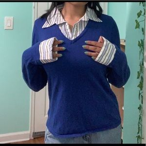 Blue sweater with collar